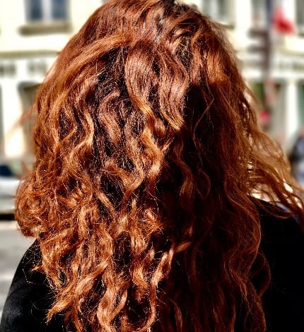 3 أفكار صبغات شعر باللون البني المحمر الداكن تليق بك L Oreal Professionnel